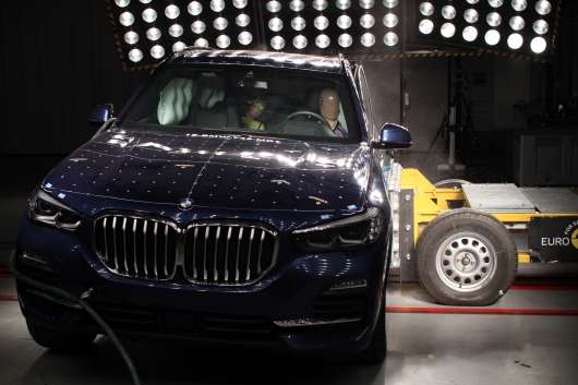 Нова модель BMW X5 отримав пять зірок в краш-тестах Euro NCAP
