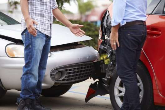 15 речей, які ви повинні зробити протягом 10 хвилин після автомобільної аварії
