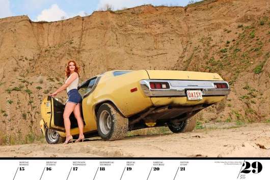 Самий крутий автомобільний календар для справжніх чоловіків 2019 року