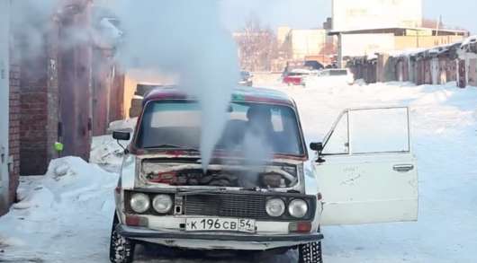 Що станеться, якщо в двигун налити олію, додати сіль і Пепсі-Колу