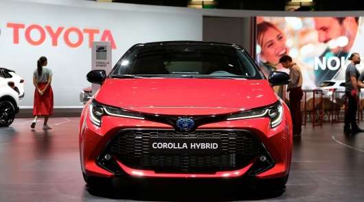 2019 Toyota Corolla: дві версії популярної моделі розкриті в Парижі