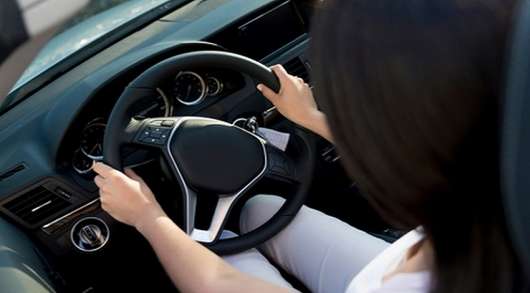 Як правильно паркувати автомобіль з автоматичною коробкою передач