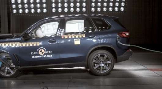 Нова модель BMW X5 отримав пять зірок в краш-тестах Euro NCAP