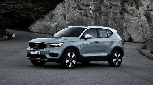 Шведський позашляховик Volvo XC40 знову став автомобілем року в Японії