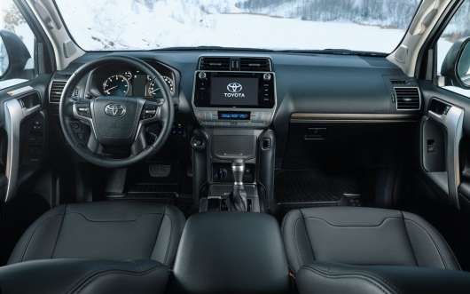 Топ-5 фактів про нової російської версії позашляховика Toyota Land Cruiser Prado