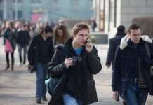 Діти від сімей з низьким доходом ворушать мізками по-іншому