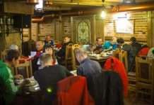 Меню, що показують милі плюс люди допомоги калорій, вибирають більш здорову їжу