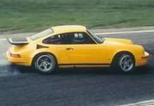 Власник Lotus F1 купив частину тюнера Porsche