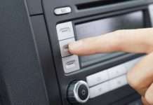 Розшифровка автомобільної аудіосистеми: що означають кнопки