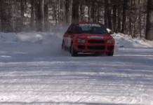 Ось чому всі раллісти на зимових змаганнях проходять повороти боком