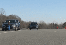 Технології BMW Х1 не змогли вберегти кросовер від зіткнення з пішоходом: тест