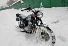 Як зберігати мотоцикл в москві без гаража поруч з будинком