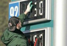 Китайська компанія xpeng представила суперзарядку для електромобілів