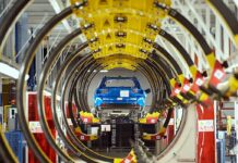 Навіщо об’єднуються stellantis і samsung