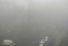 Китайська компанія xpeng представила суперзарядку для електромобілів