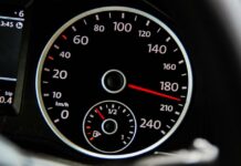 Більшість німців підтримують введення обмеження швидкості на автобанах