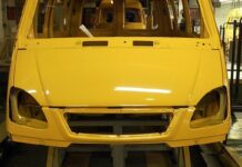 Для чого моторний щит будь-якого автомобіля має виїмки і виштамповки