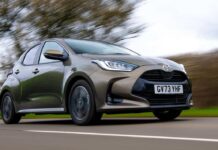 Toyota Yaris: Гибридный бриллиант в короне супермини