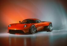 Оilstainlab HF-11: Дух Ле-Мана в Карбоновом Костюме