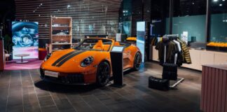 Тепер ви можете купити Porsche у найбільшому торговому центрі Австралії.