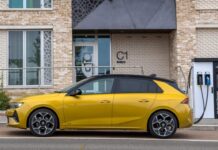 Vauxhall Astra PHEV dostává zásadní aktualizaci: snížení ceny, zvýšení kapacity baterie, prodloužení dojezdu