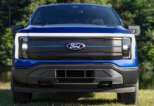 Ford змінює курс: наступний F-150 Lightning буде гібридом, що підключається від електромережі
