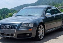 Audi S8 5.2: Забутий суперкар у кузові седан