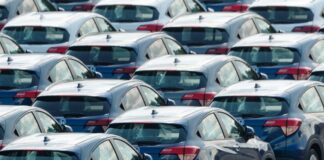 Proč online kupující automobilů okamžitě důvěřují některým prodejcům (a ostatní ignorují)
