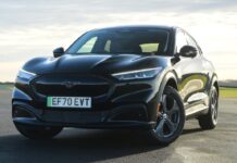Ford Mustang Mach-E: електрична потужність тепер доступніша