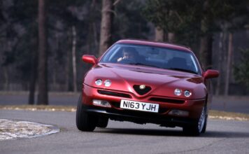 Alfa Romeo GTV: Від скромного хетчбека до 240 км/год ікони