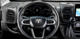 Federální vyšetřování selhání posilovače řízení Ram