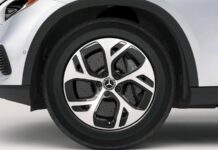 Mercedes-Benz GLC 350e 2026: Новый Стандарт Электрического Заряда для PHEV