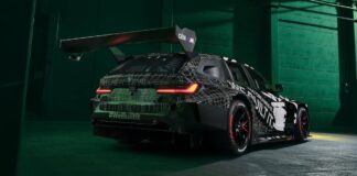 El coche de carreras de broma de BMW: del Día de los Inocentes a Nürburgring