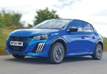 Обзор Peugeot E-208: Стиль встречается с практичностью, но по высокой цене