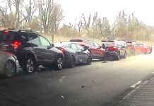 Ланцюгова реакція: як одна помилка при гальмуванні спровокувала масову ДТП на шосе в Рочестері