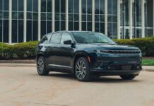 Jeep Wagoneer S піде у річну відпустку на тлі падіння продажів електромобілів