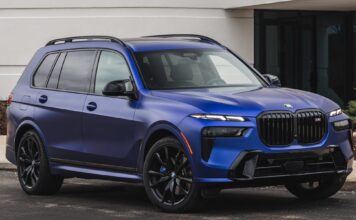 2027 BMW X7: Маневреність та розкіш у форматі трирядного позашляховика