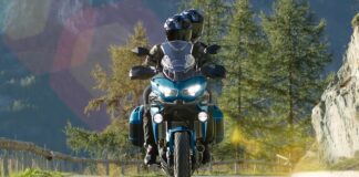 Идеальный вход в мир дальних путешествий: почему Kawasaki Versys 650 LT — лучший выбор для новичков