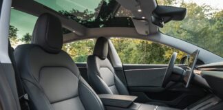 Tesla nový způsob ochrany střechy před horkem