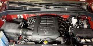 Por que a desmontagem do Toyota Tundra 5,7 V8 Million Mile é importante para compradores de usados