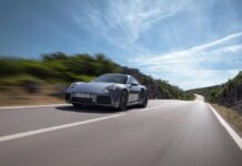 Porsche 911 Turbo S: чому гібридизація робить його швидше
