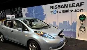 Waarom elektrische auto’s vastzitten in het kip-en-ei-probleem